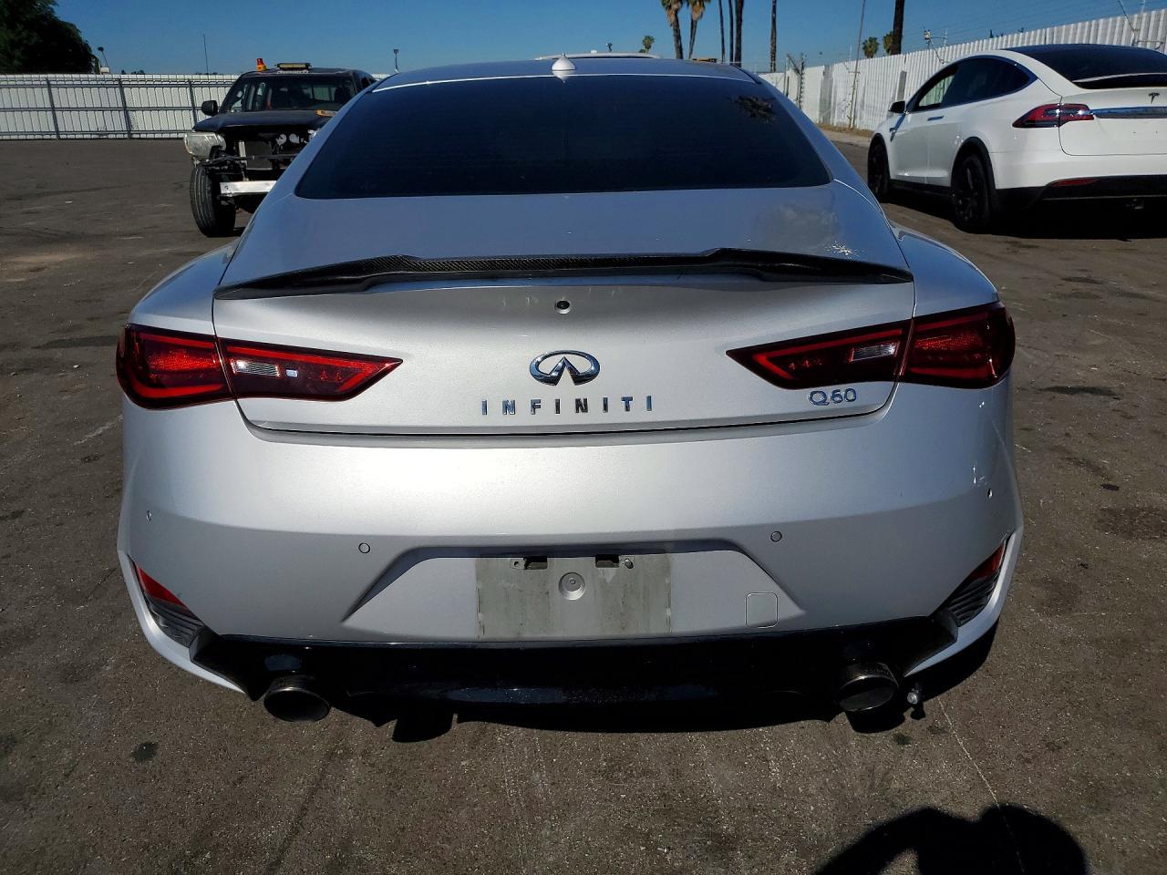 2017 Infiniti Q60 3.0T Premium - zdjęcie 6