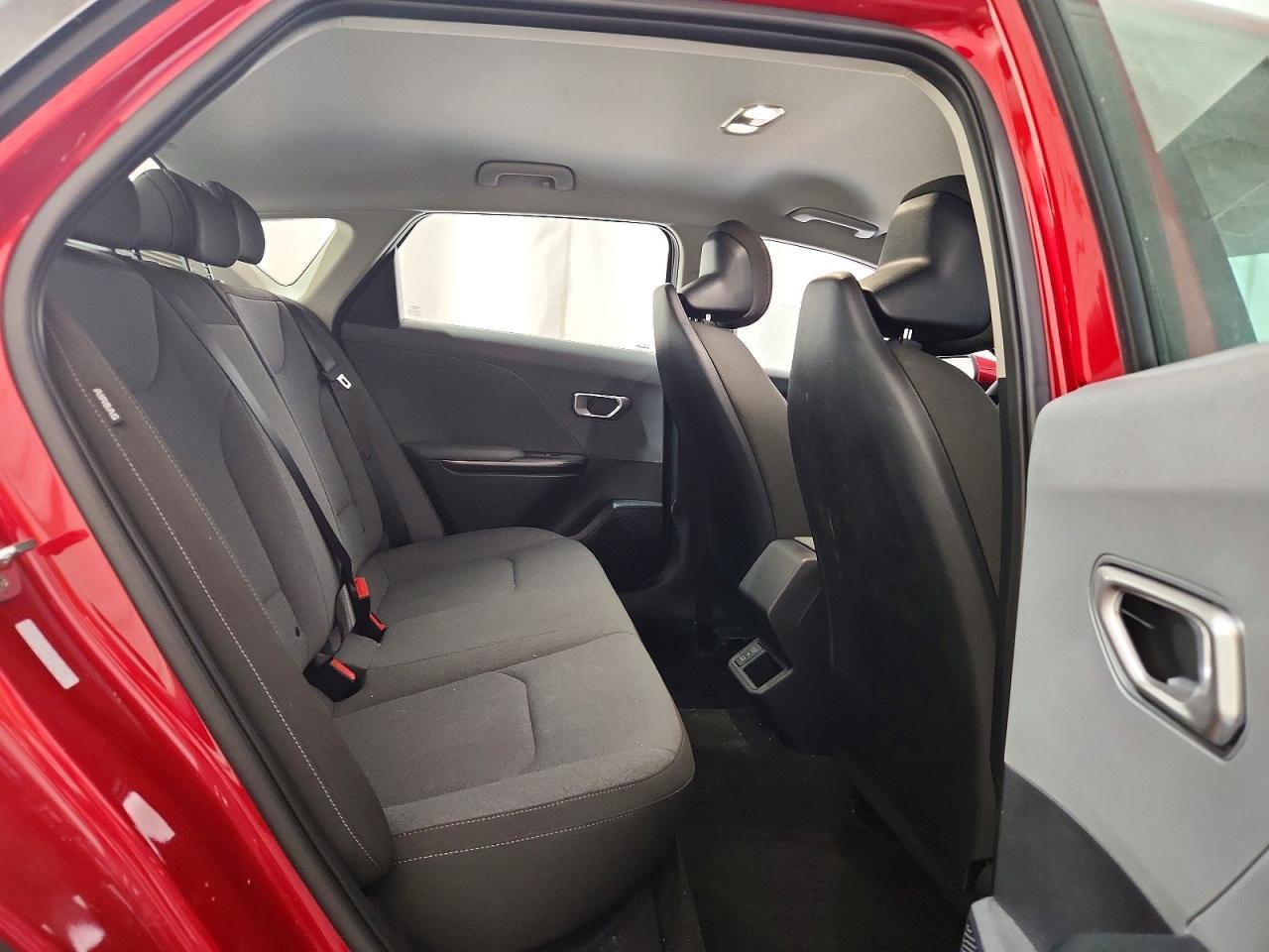 2025 Kia K4 Lxs - zdjęcie 10