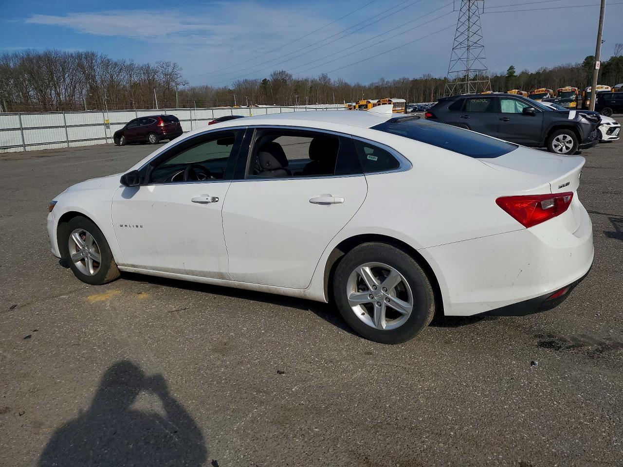 2024 Chevrolet Malibu Lt - zdjęcie 2