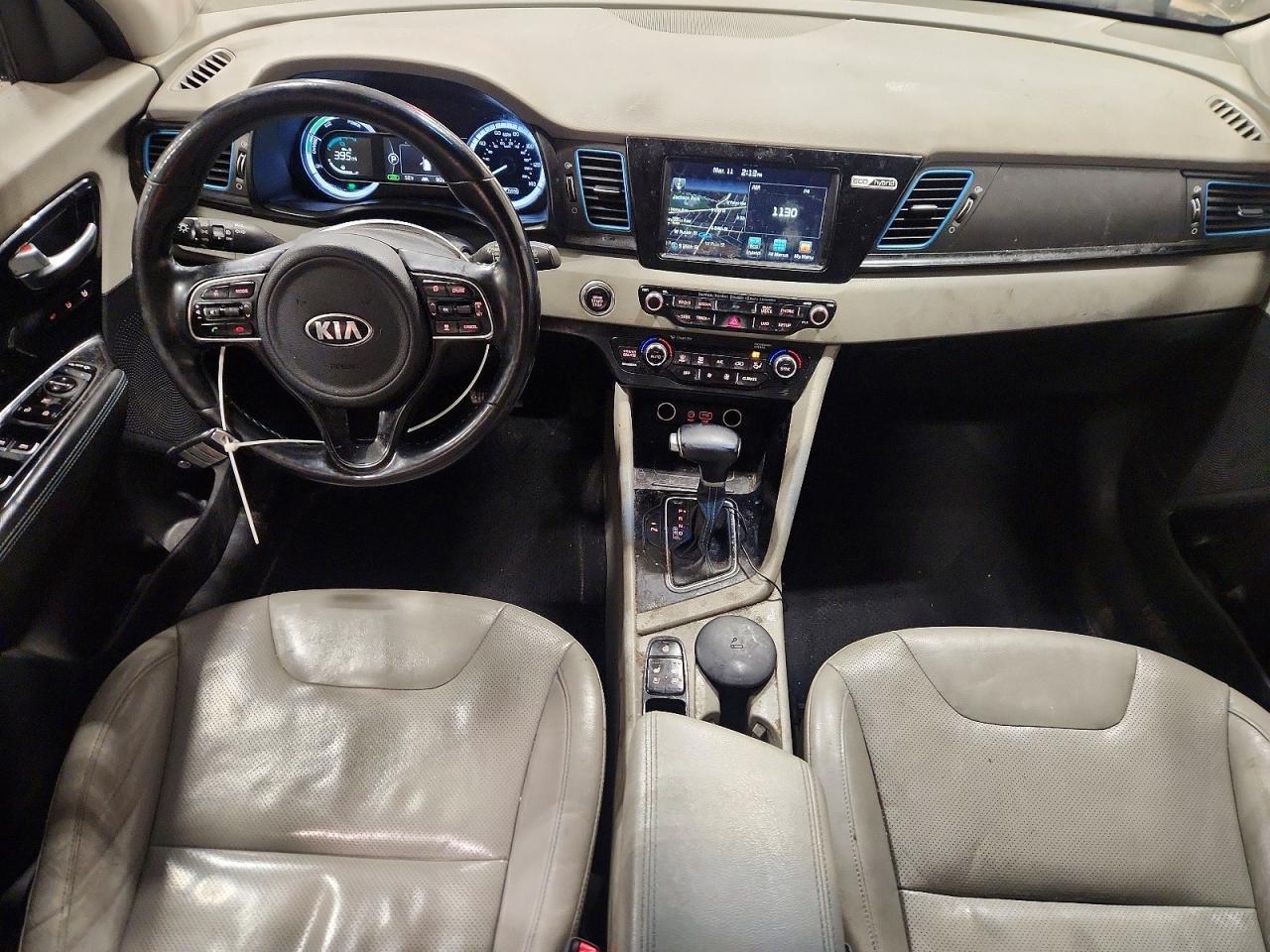 2017 Kia Niro Touring - zdjęcie 8