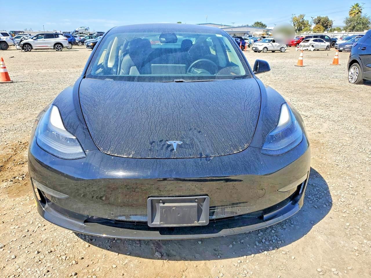 2021 Tesla Model 3 - zdjęcie 5