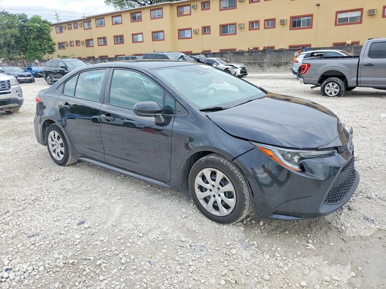 Toyota Corolla - zdjęcie 4