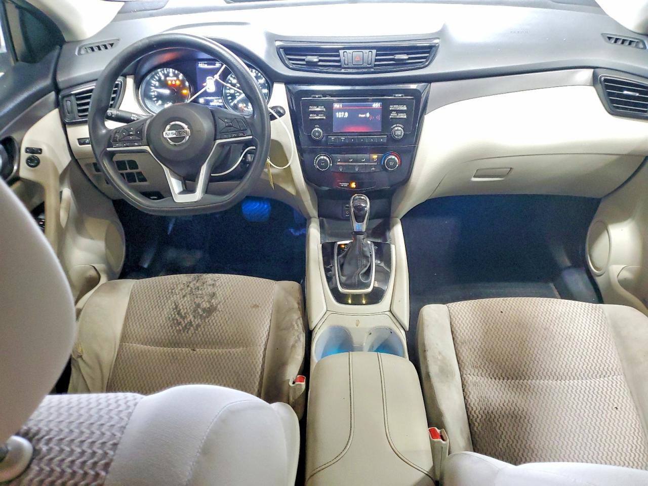 2017 Nissan Rogue Sport S - zdjęcie 8