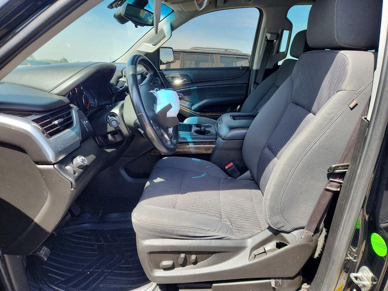 2016 Chevrolet Tahoe C1500 Ls - zdjęcie 7