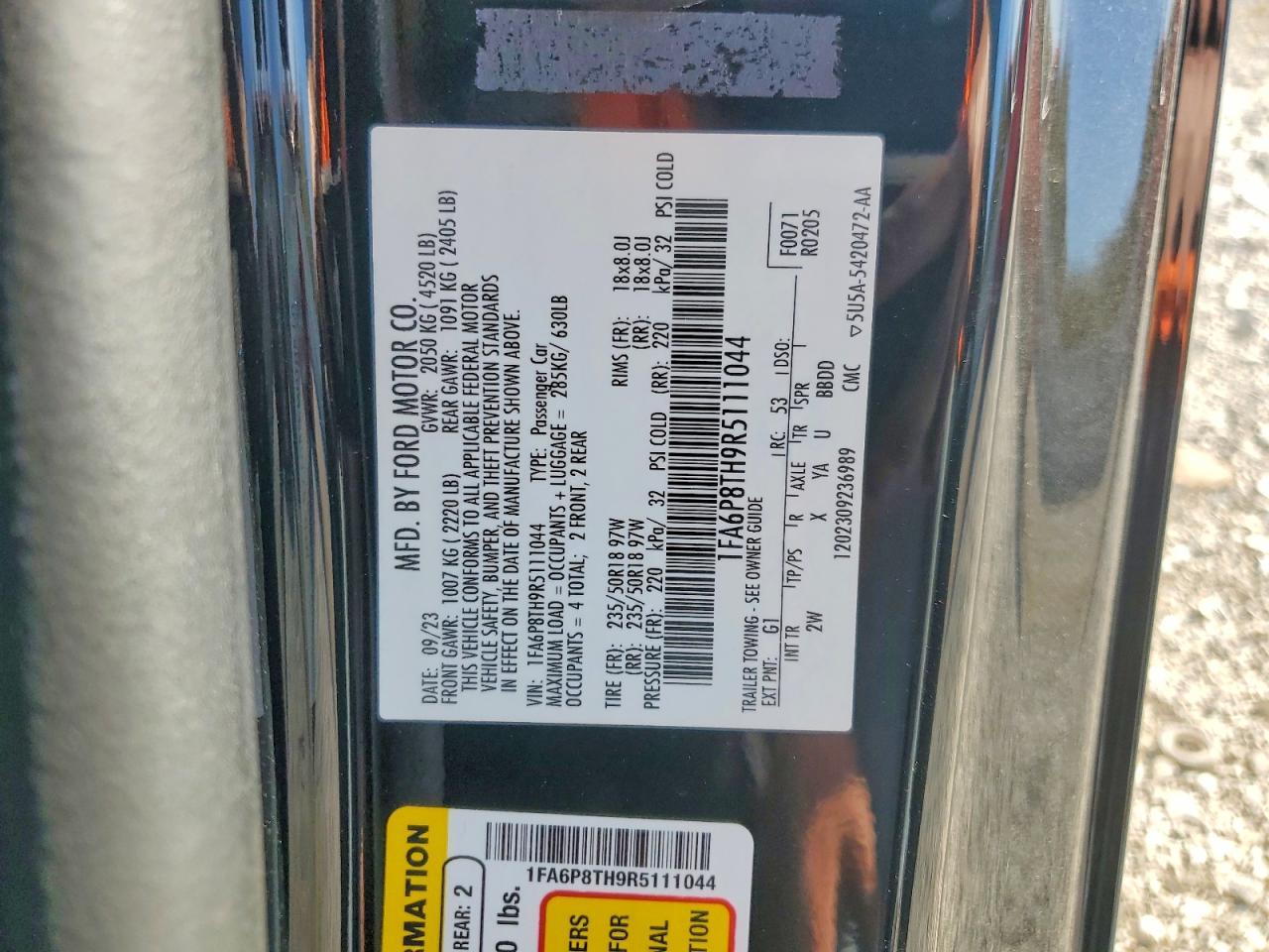 2024 Ford Mustang - zdjęcie 12