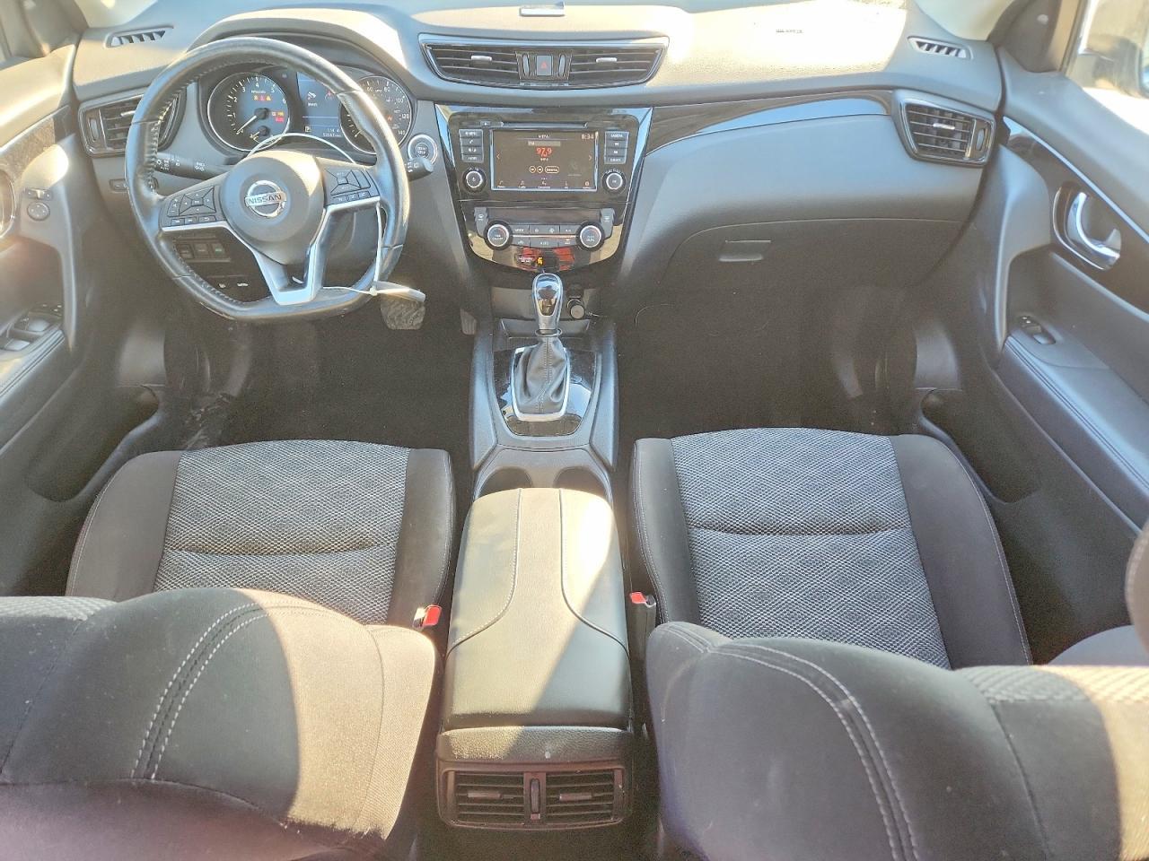 2021 Nissan Rogue Sport Sv - zdjęcie 8