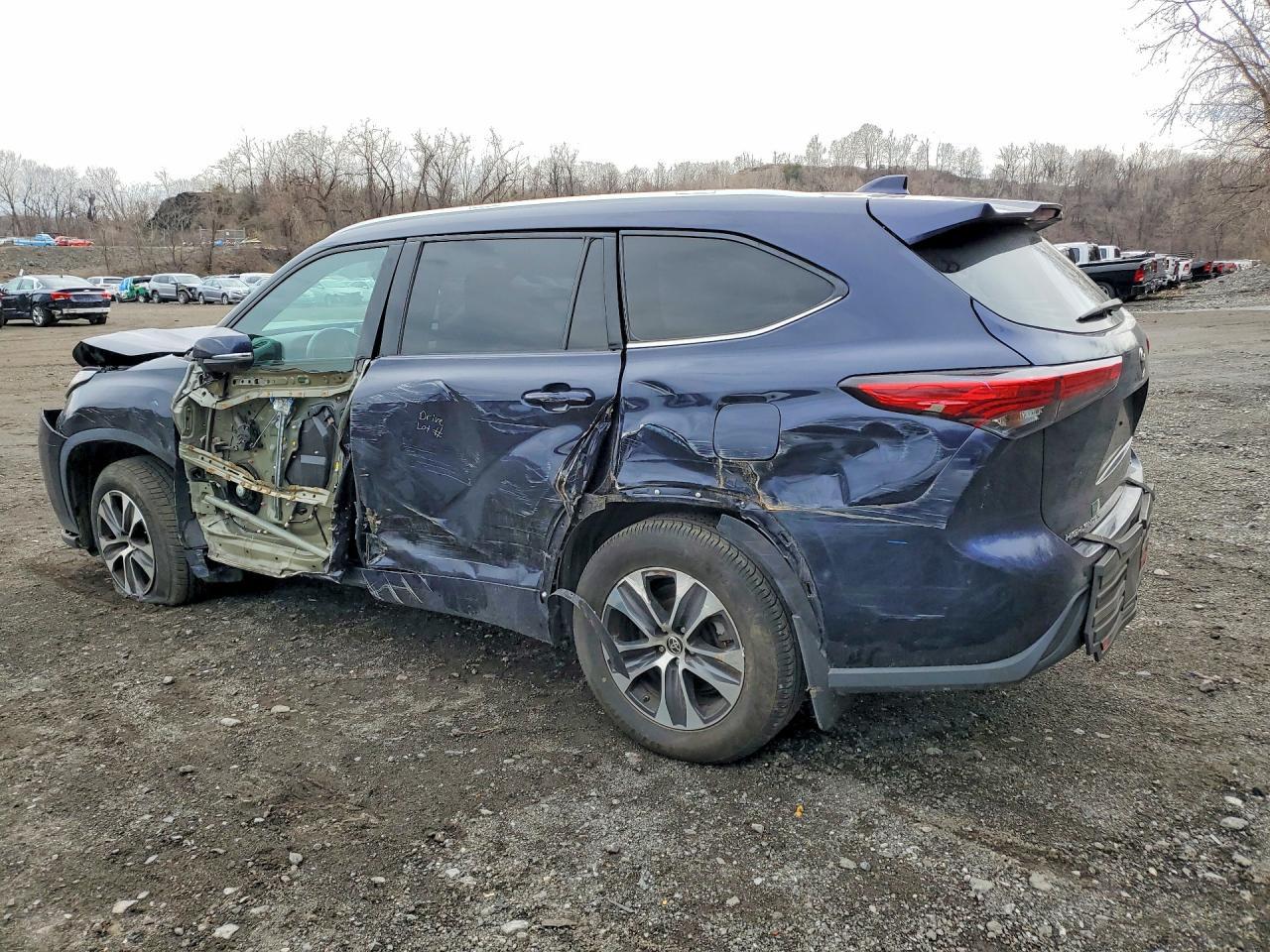 2020 Toyota Highlander Xle - zdjęcie 2