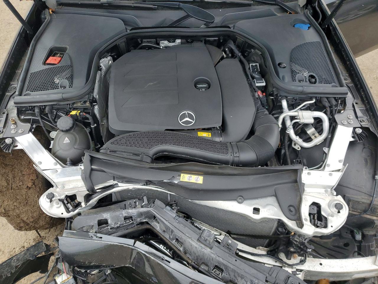 2021 Mercedes-Benz E 350 4Matic - zdjęcie 11