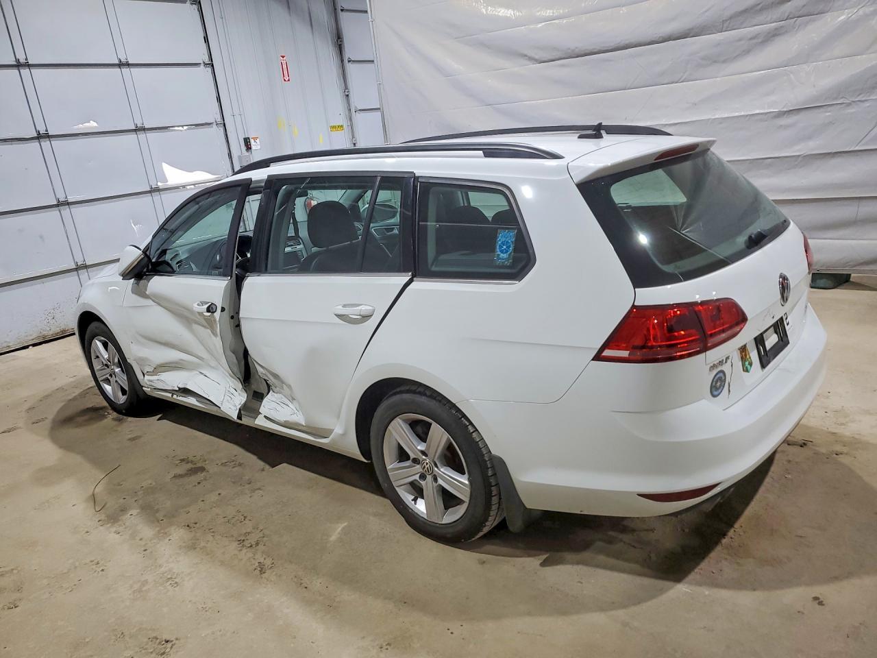 2015 Volkswagen Golf Sportwagen Tdi S - zdjęcie 2