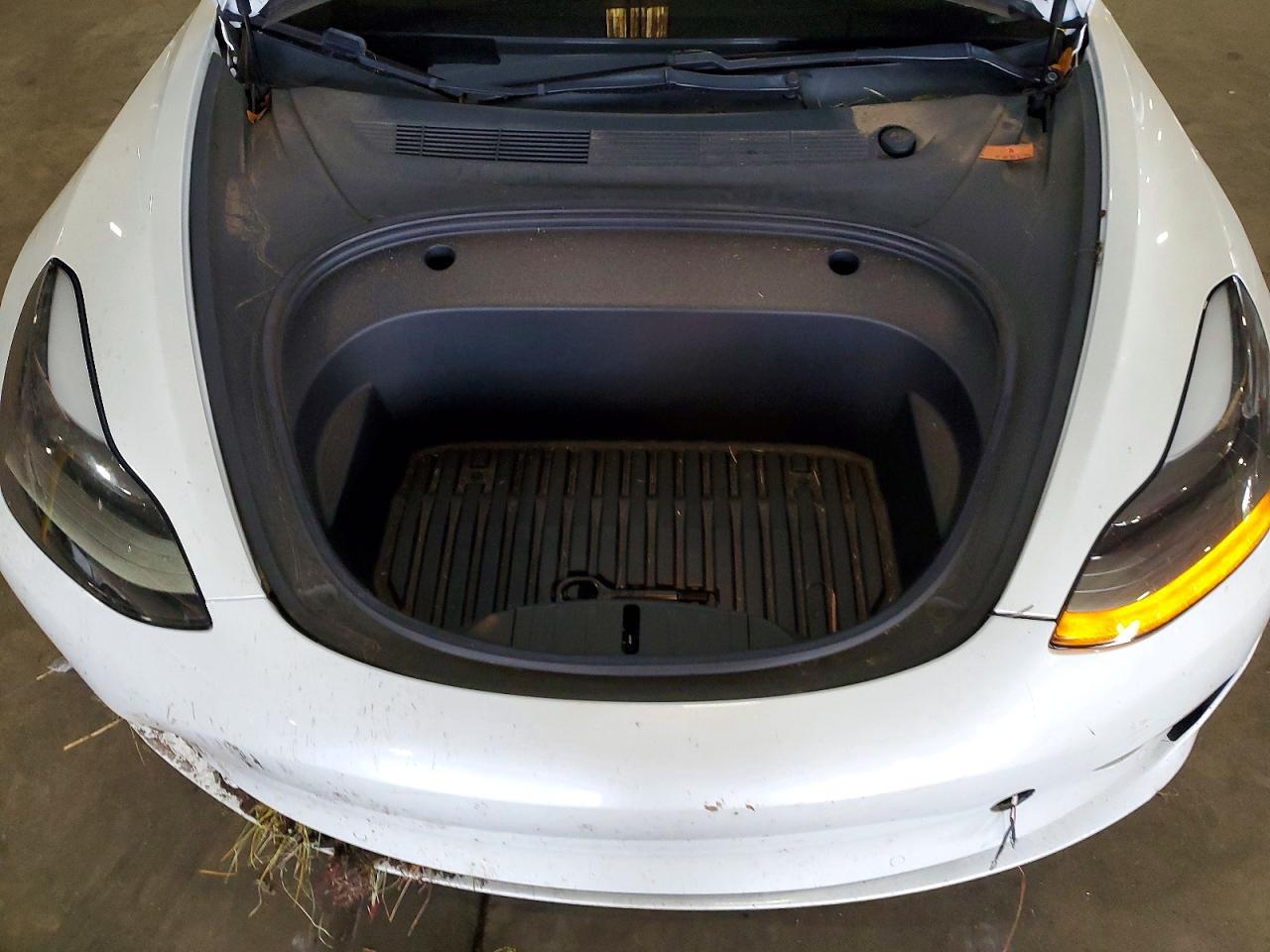 2021 Tesla Model 3 - zdjęcie 11