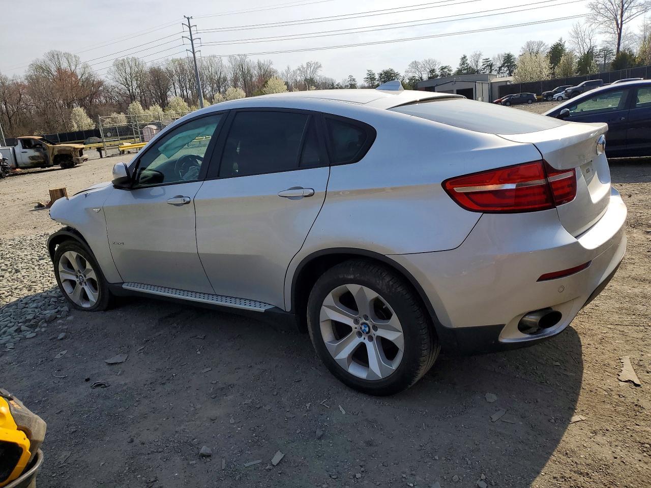 2014 BMW X6 xDrive35I - zdjęcie 2