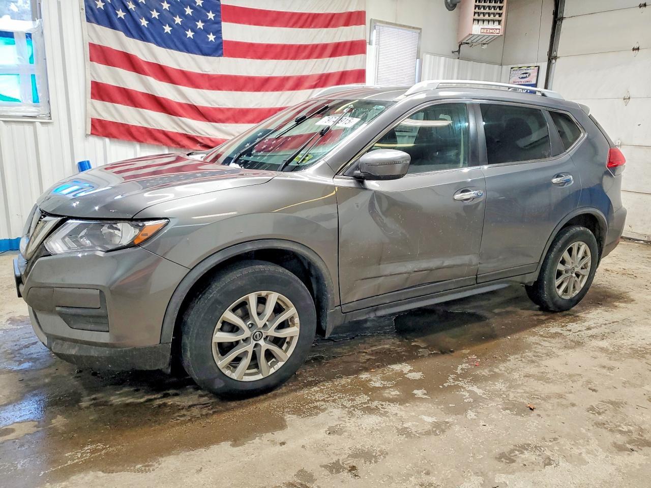 2017 Nissan Rogue Sv - zdjęcie główne