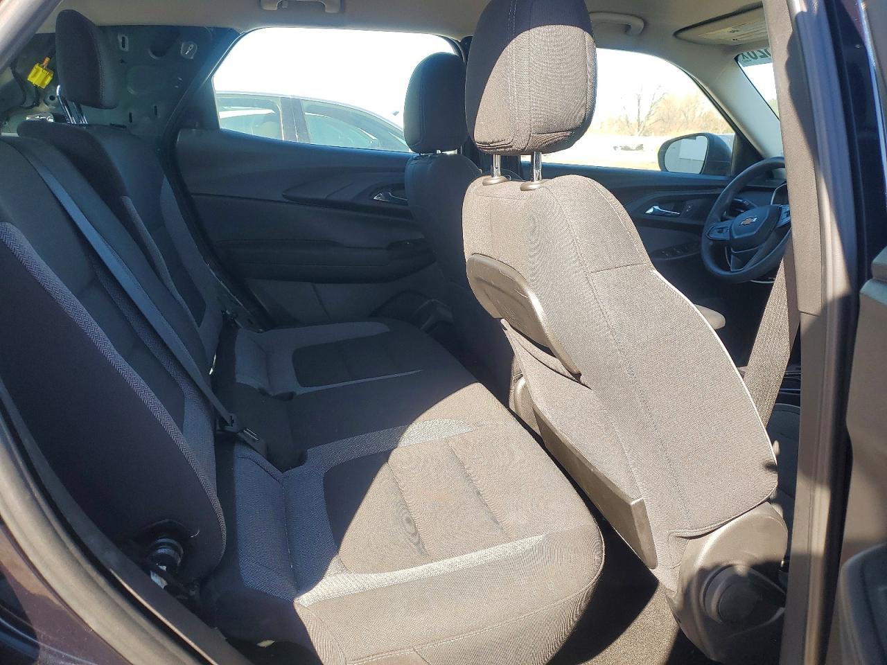 2021 Chevrolet Trailblazer Ls - zdjęcie 10