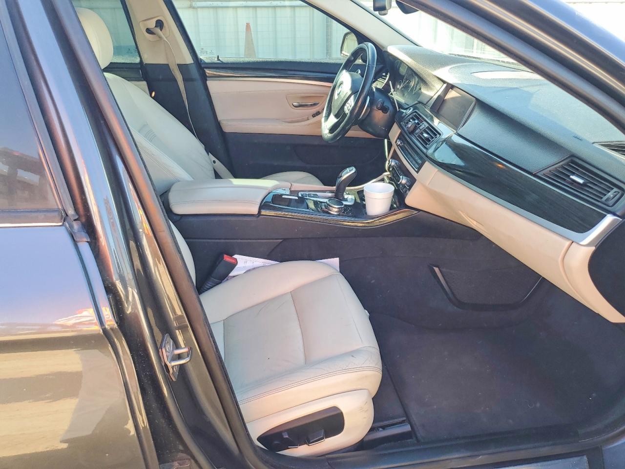 2016 BMW 535 - zdjęcie 13
