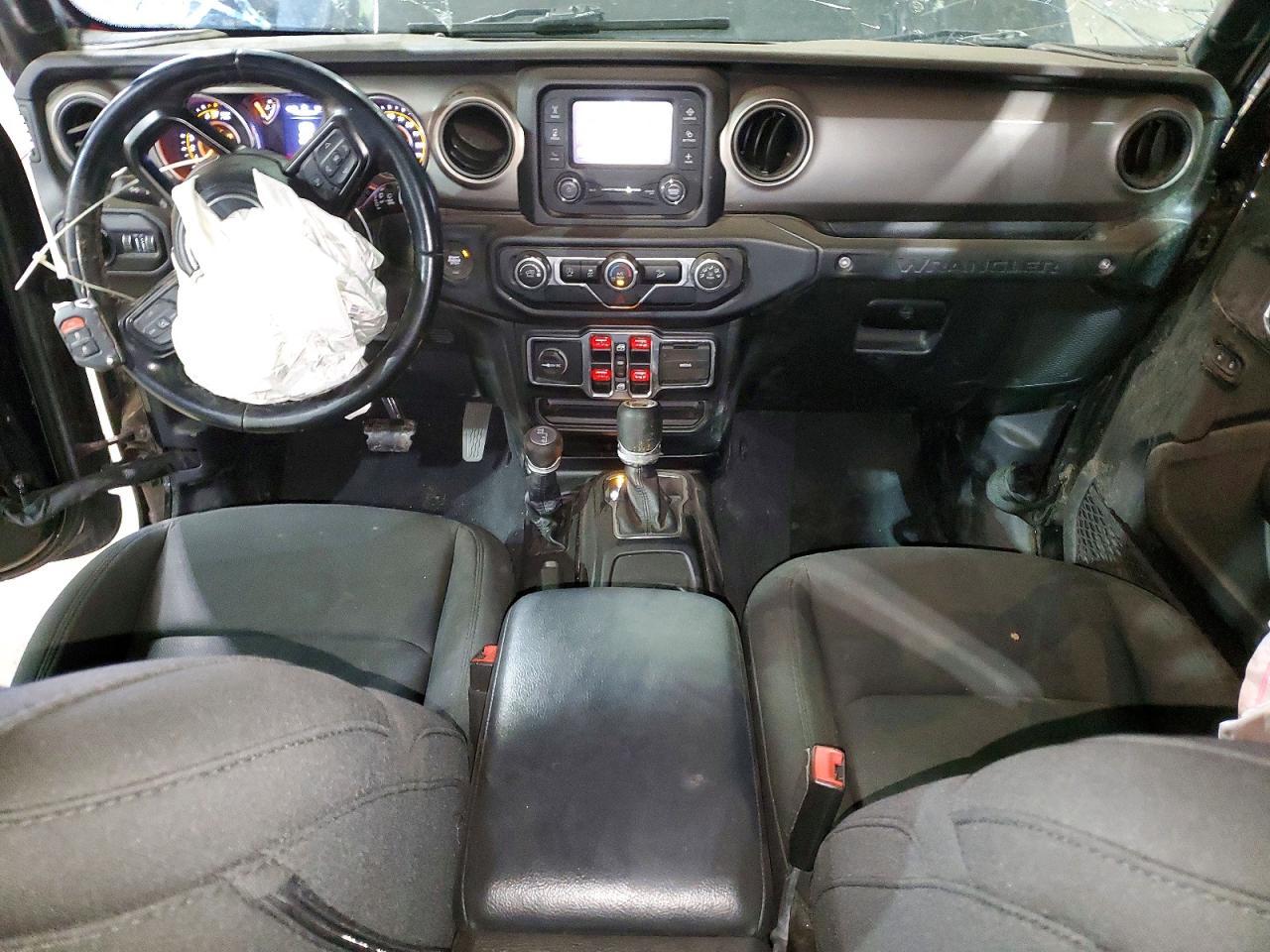 2020 Jeep Wrangler Unlimited Sport - zdjęcie 8