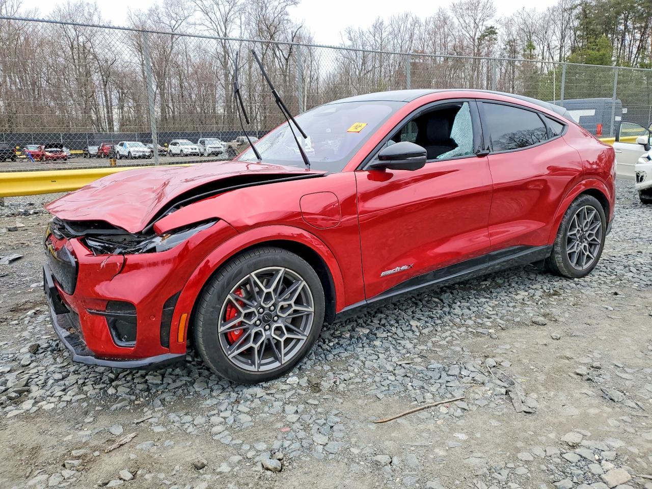 2024 Ford Mustang Mach-E Gt - zdjęcie główne