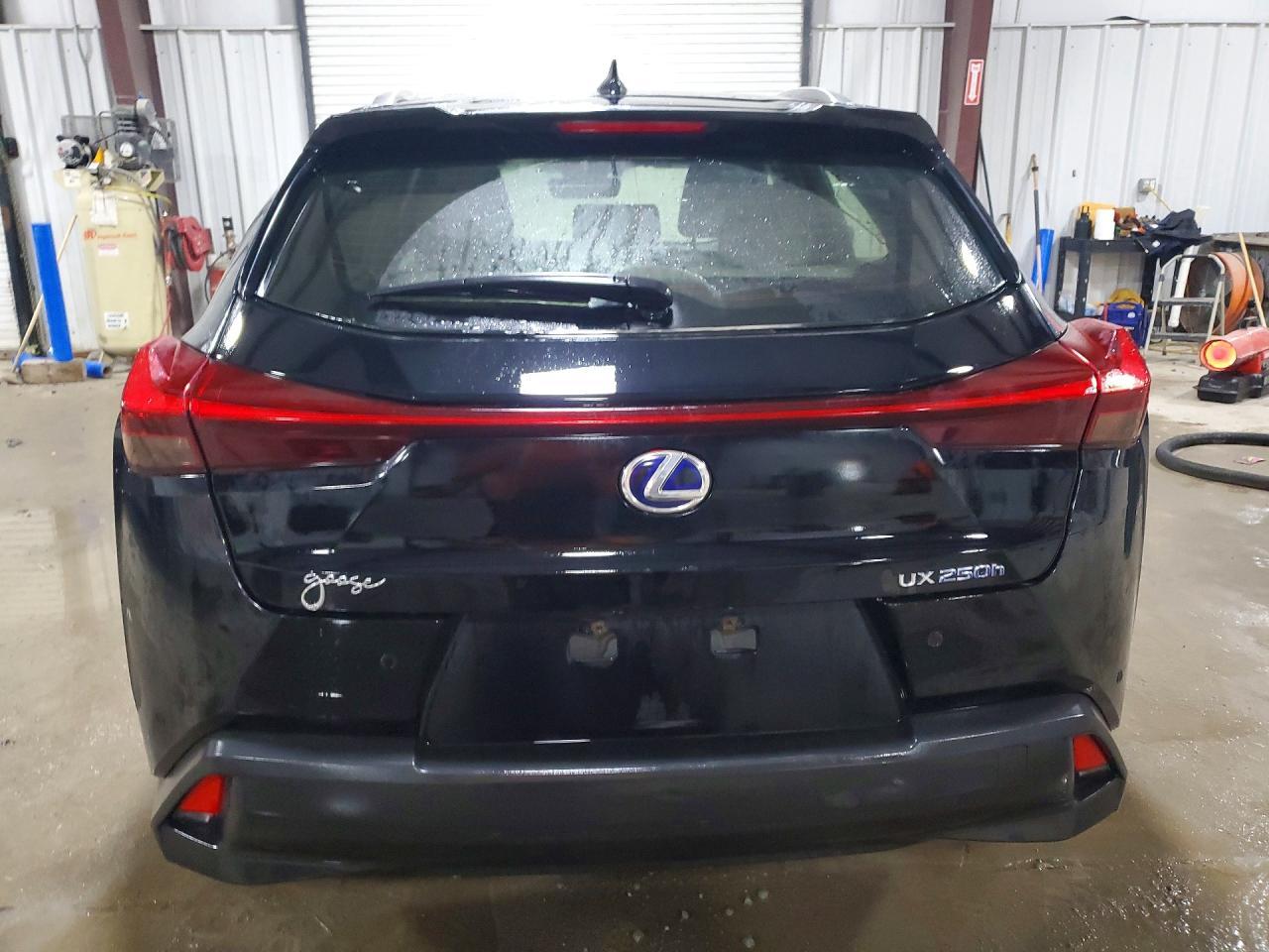 2022 Lexus Ux 250H Base - zdjęcie 6