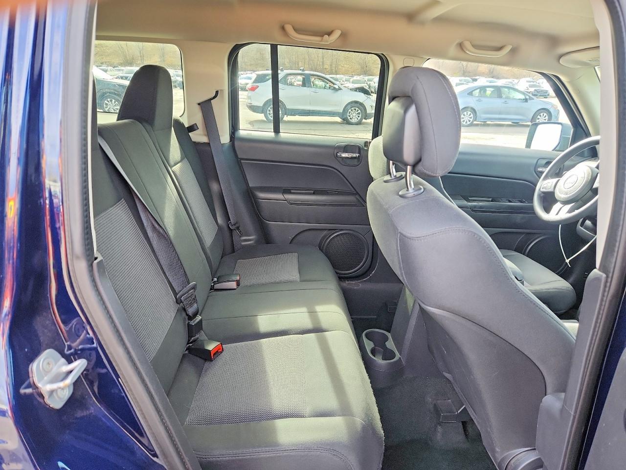 2013 Jeep Patriot Sport - zdjęcie 11