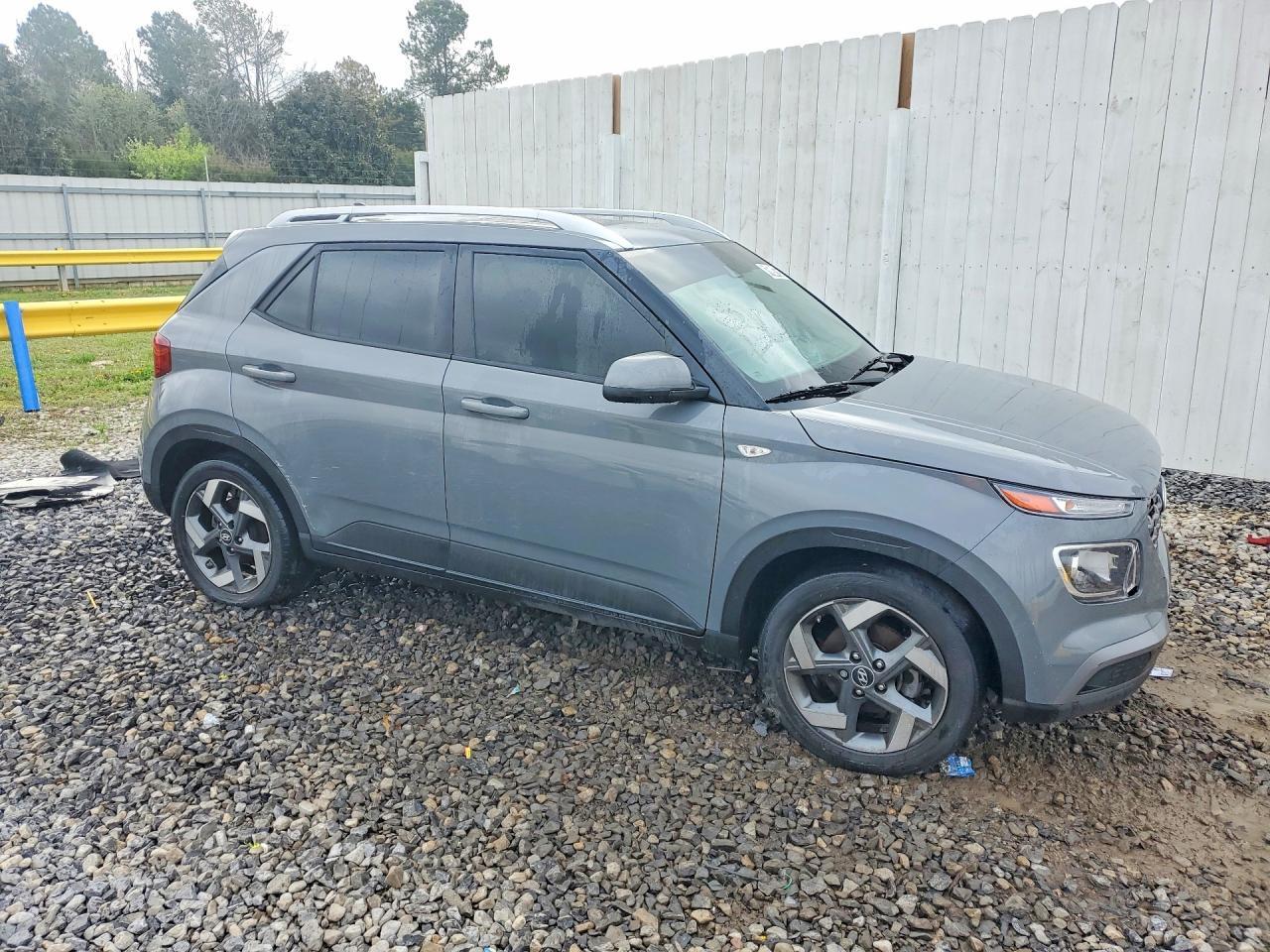 2022 Hyundai Venue Sel - zdjęcie 4