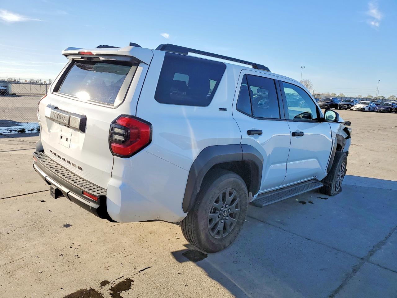 2025 Toyota 4Runner Sr5 - zdjęcie 3