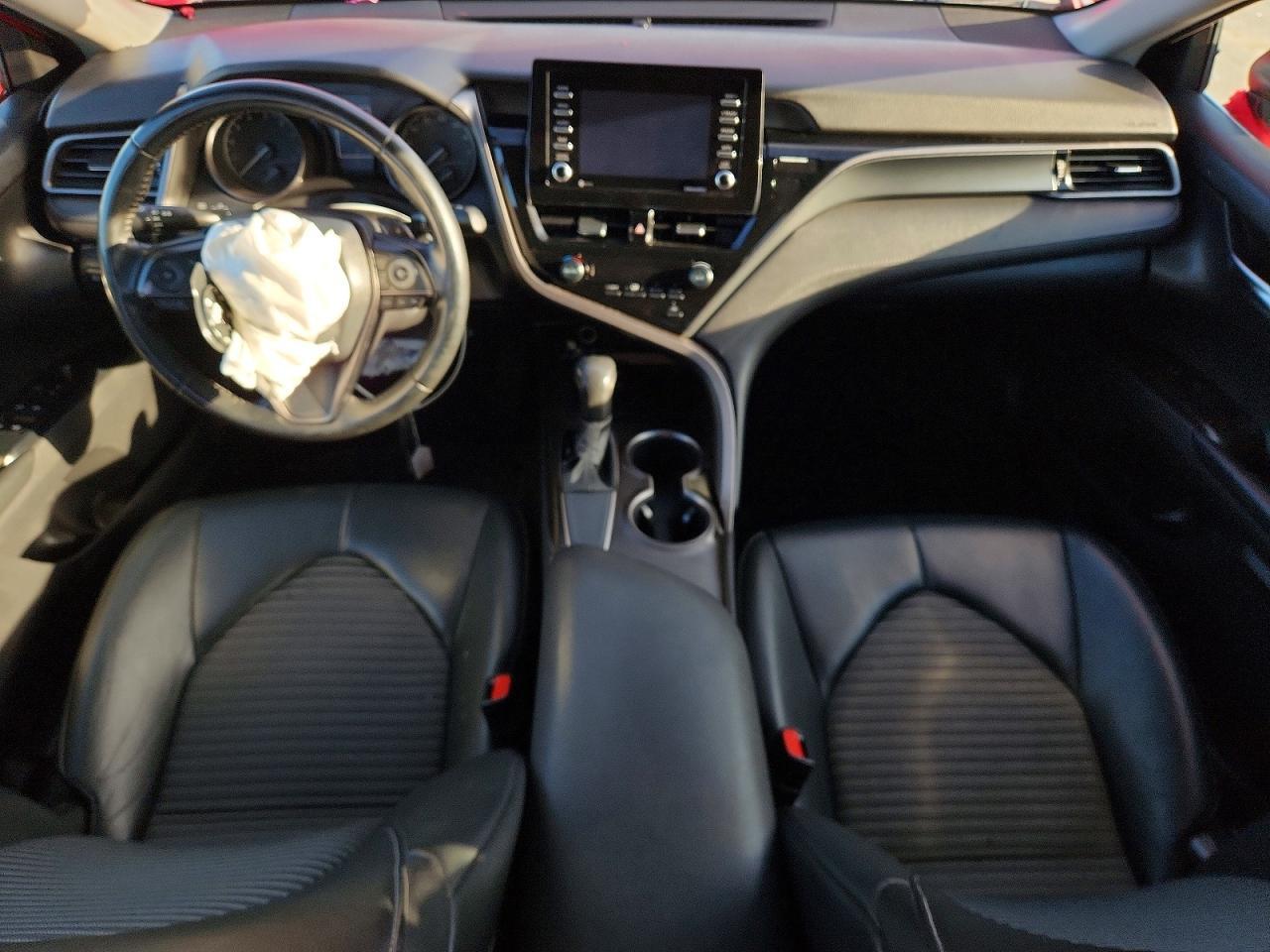 2021 Toyota Camry Se - zdjęcie 8