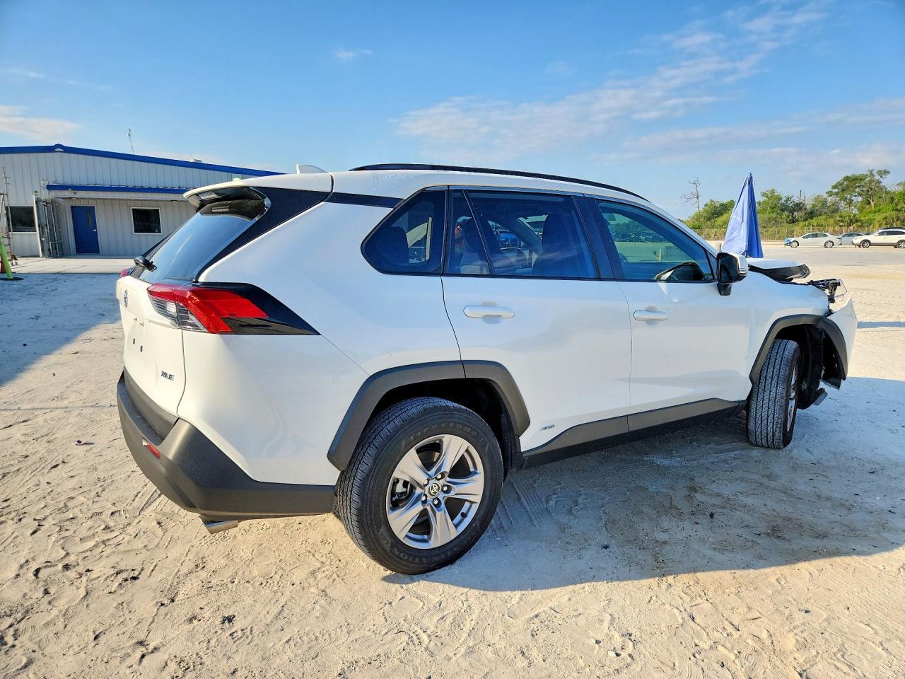 2025 Toyota Rav4 Hybrid Xle - zdjęcie 3