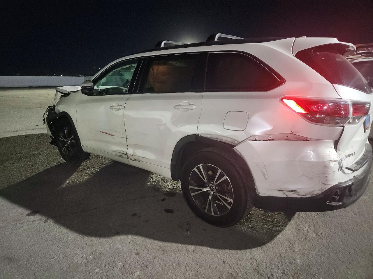 2016 Toyota Highlander Xle - zdjęcie 2