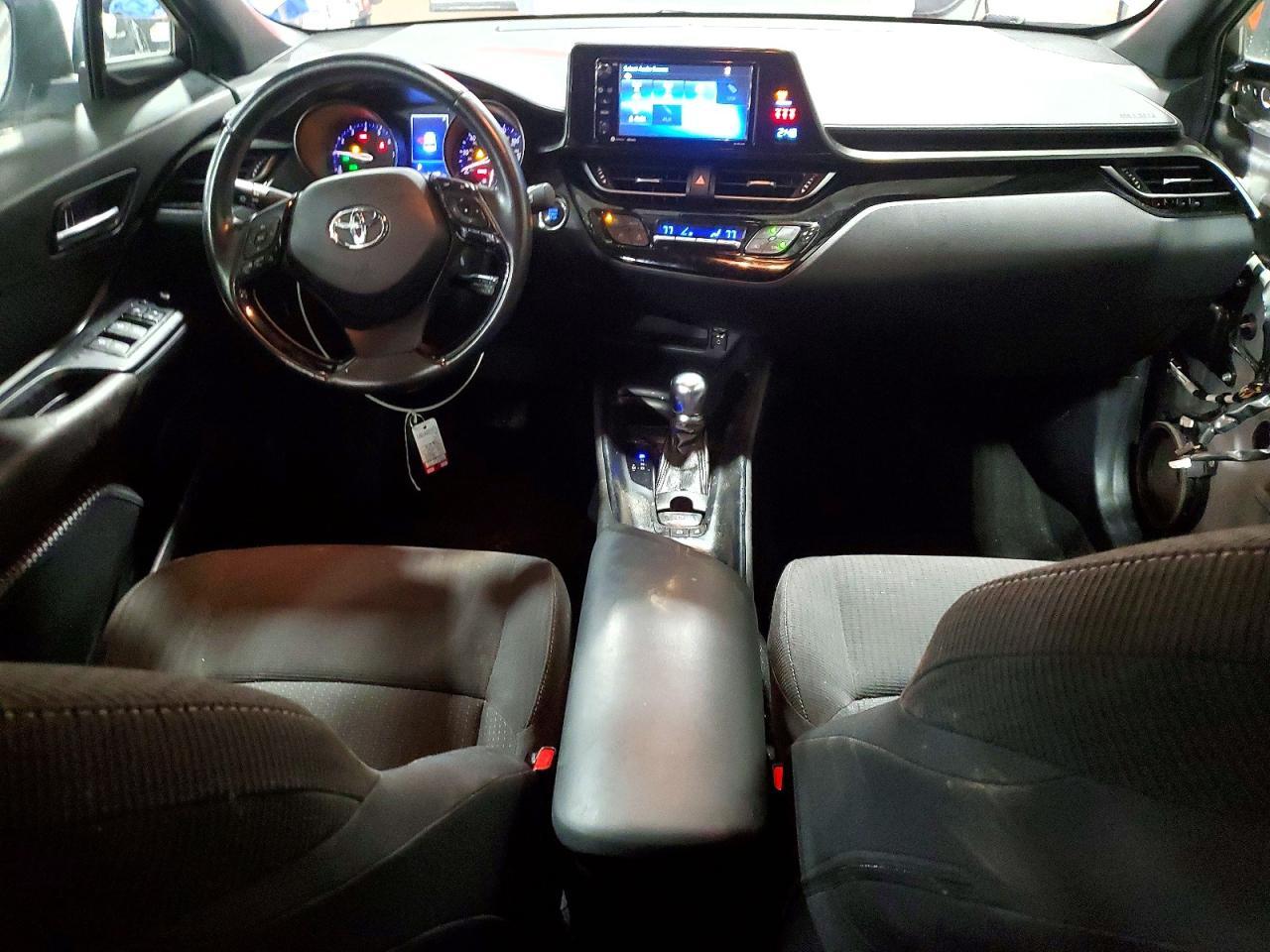 2018 Toyota C-Hr Xle Premium - zdjęcie 8