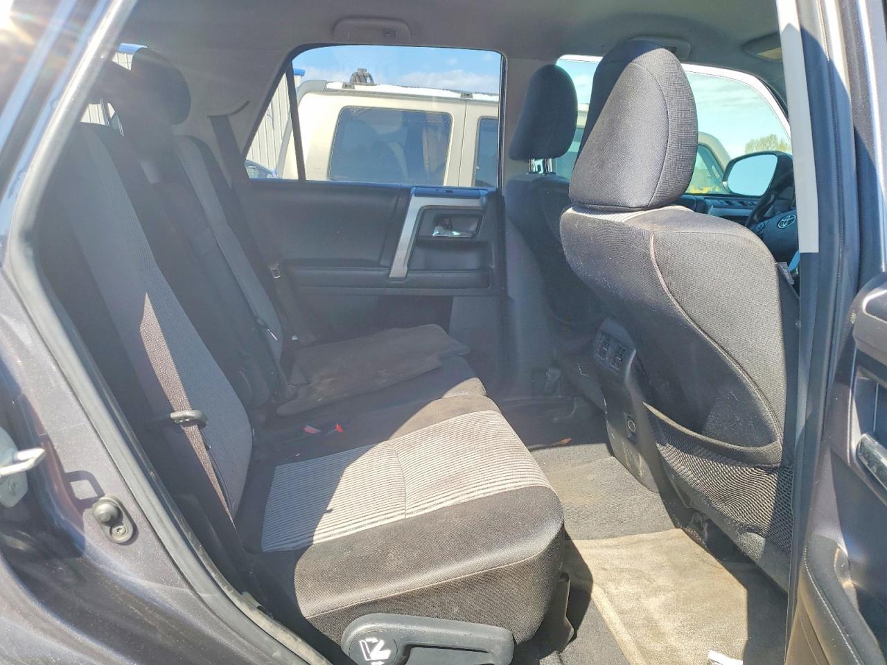 2014 Toyota 4Runner Sr5 - zdjęcie 11