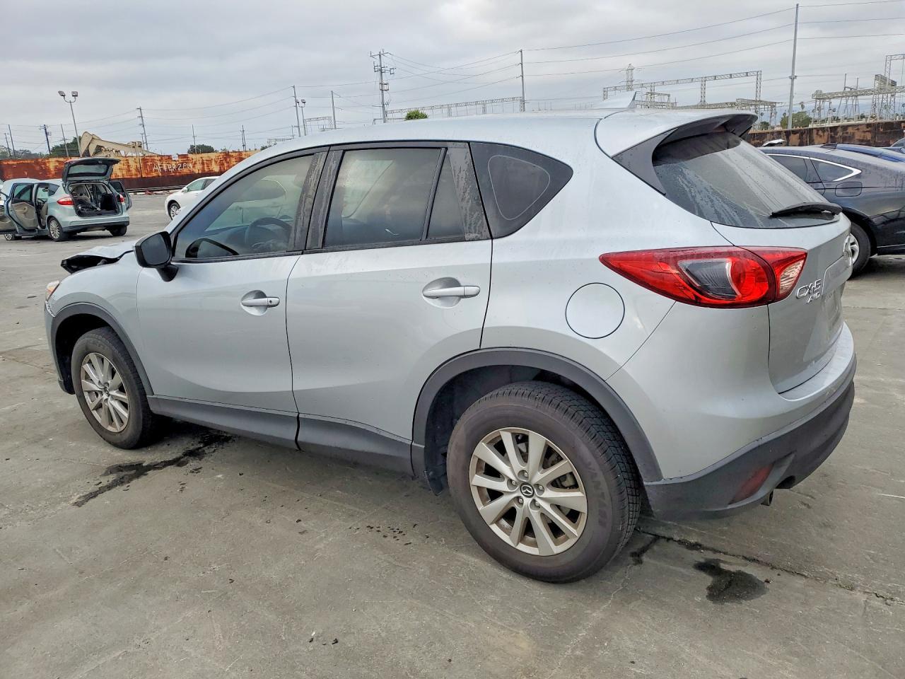 2016 Mazda Cx-5 Sport - zdjęcie 2