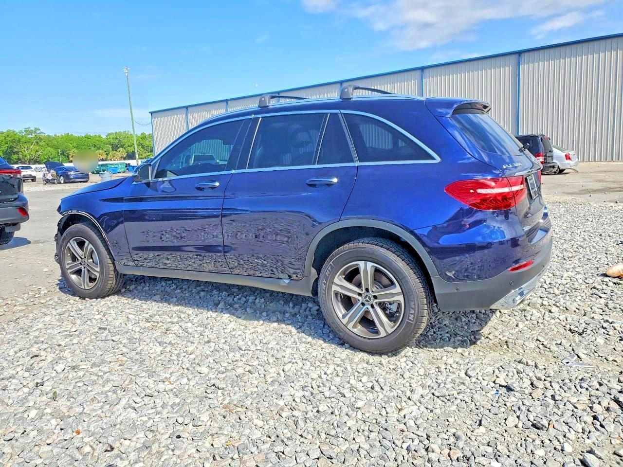 2018 Mercedes-Benz Glc 300 4Matic - zdjęcie 2