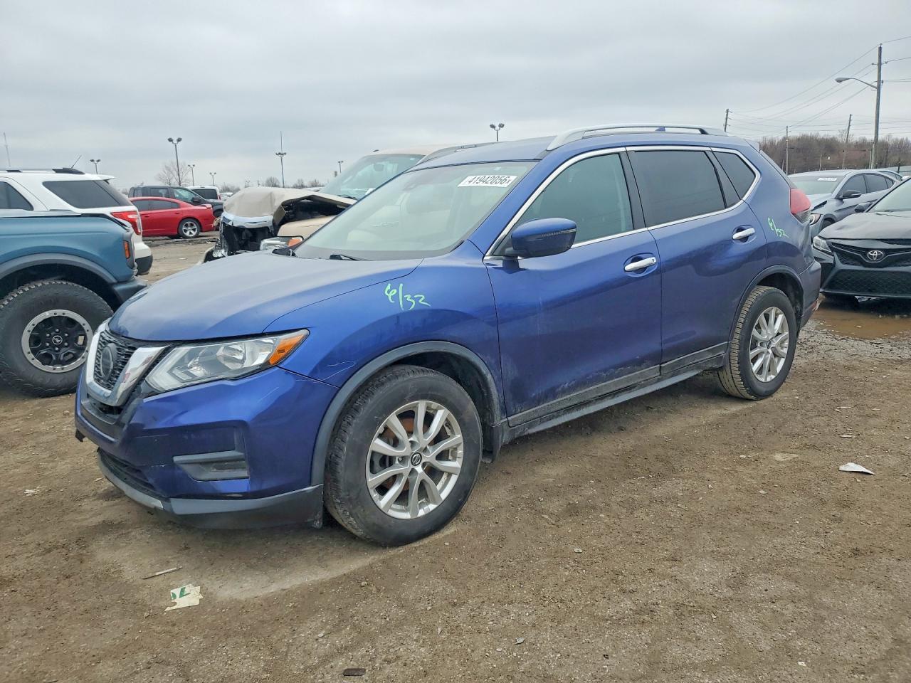 2020 Nissan Rogue S - zdjęcie główne
