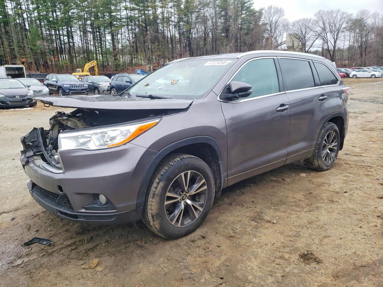 2016 Toyota Highlander Xle - zdjęcie główne