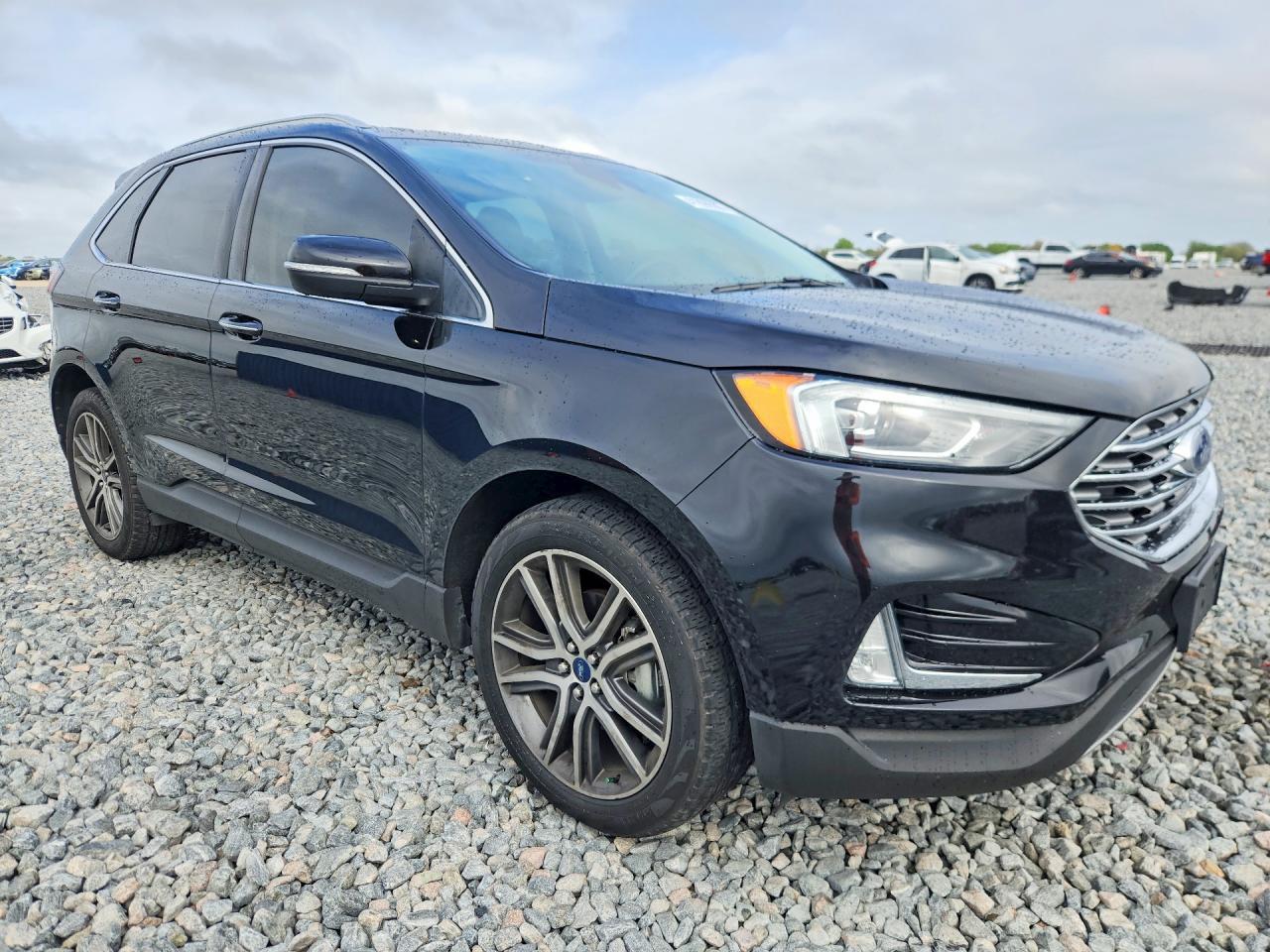 2019 Ford Edge Titanium - zdjęcie 4
