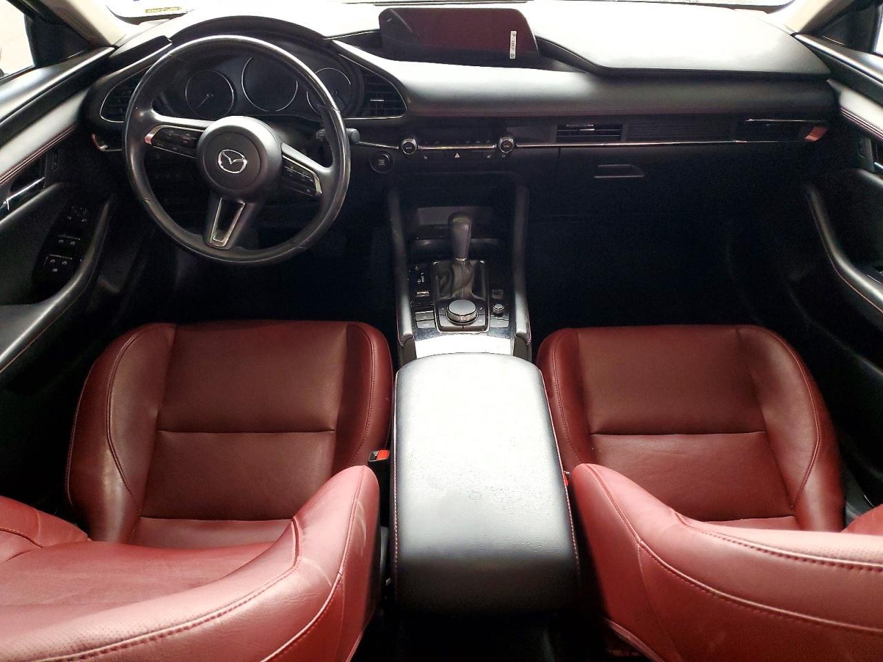 2024 Mazda 3 Preferred - zdjęcie 8