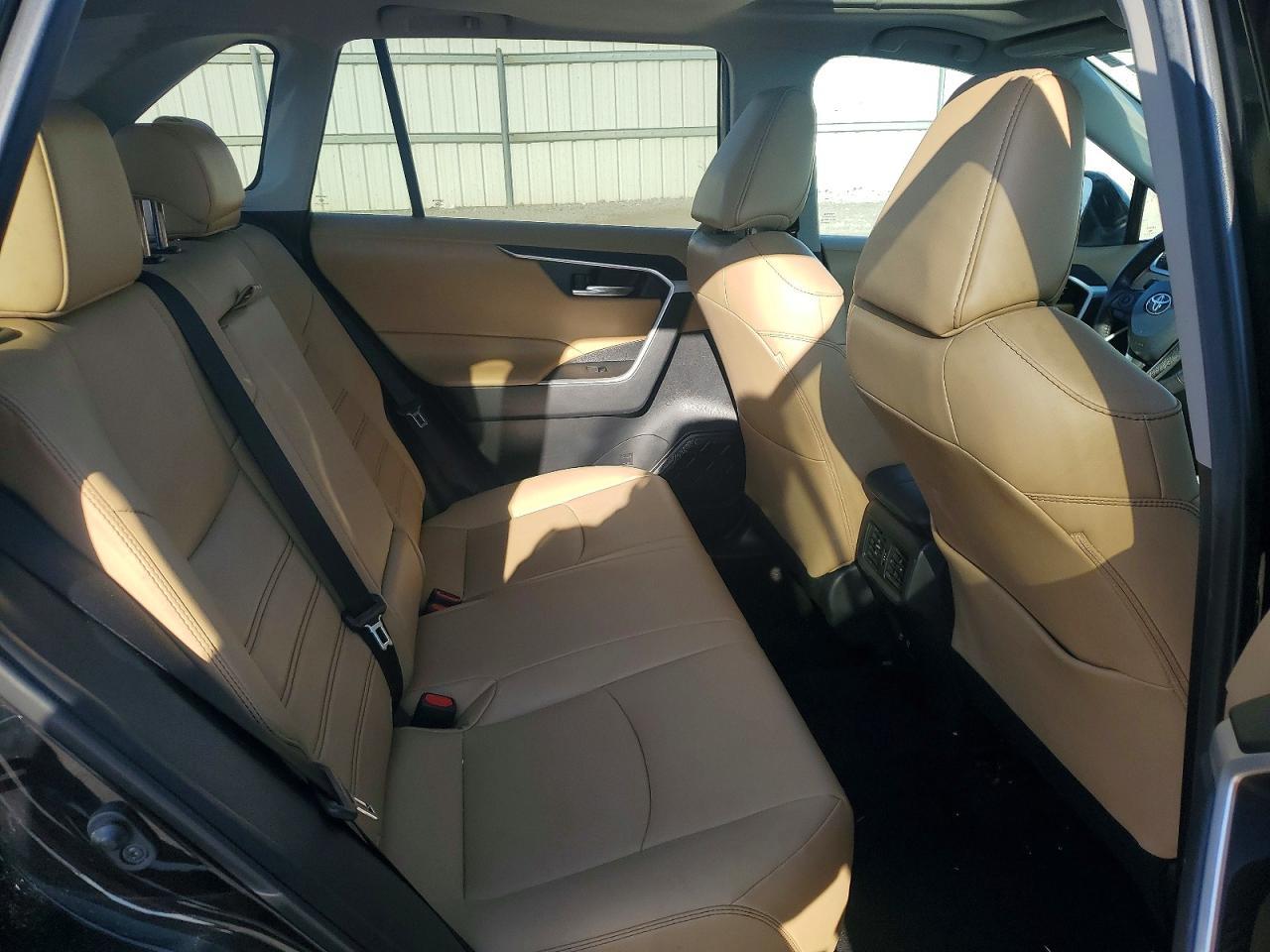 2021 Toyota Rav4 Xle Premium - zdjęcie 11