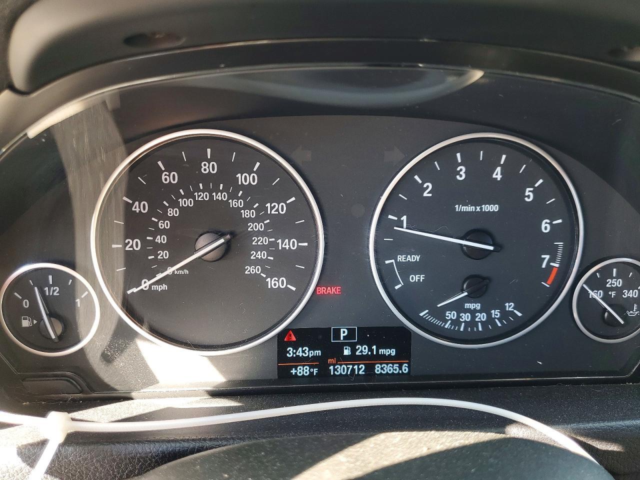 2016 BMW 320 I - zdjęcie 9