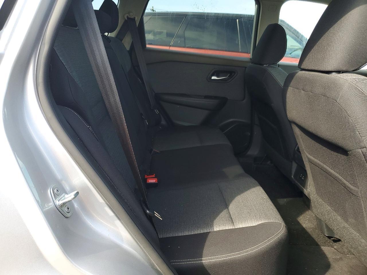 2021 Nissan Rogue Sv - zdjęcie 11