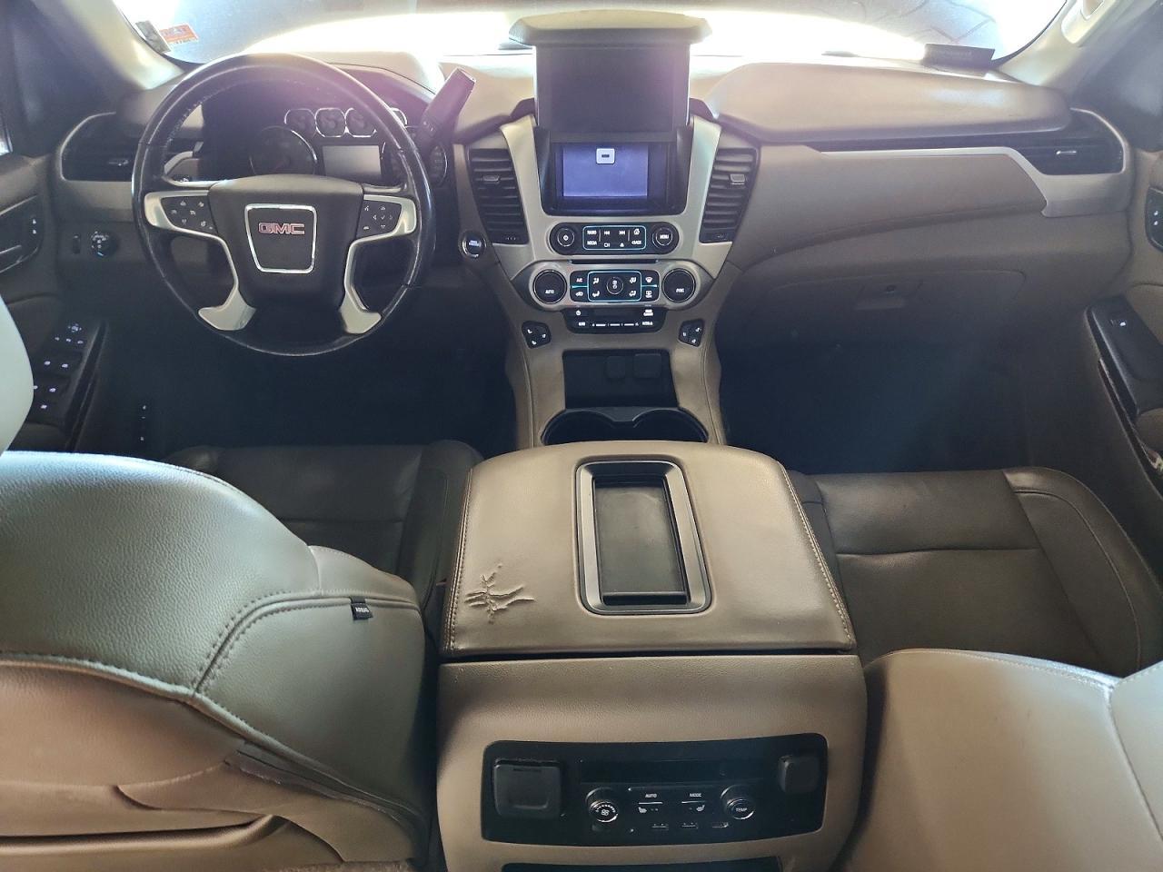 2019 GMC Yukon Xl C1500 Slt - zdjęcie 8