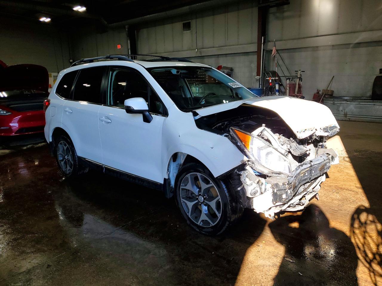2016 Subaru Forester 2.0Xt Touring - zdjęcie 4