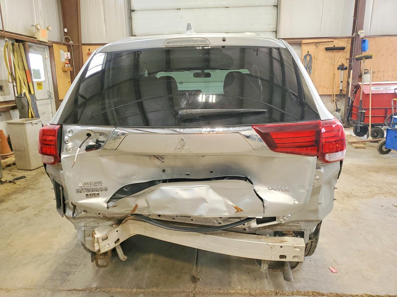 2019 Mitsubishi Outlander Es - zdjęcie 6