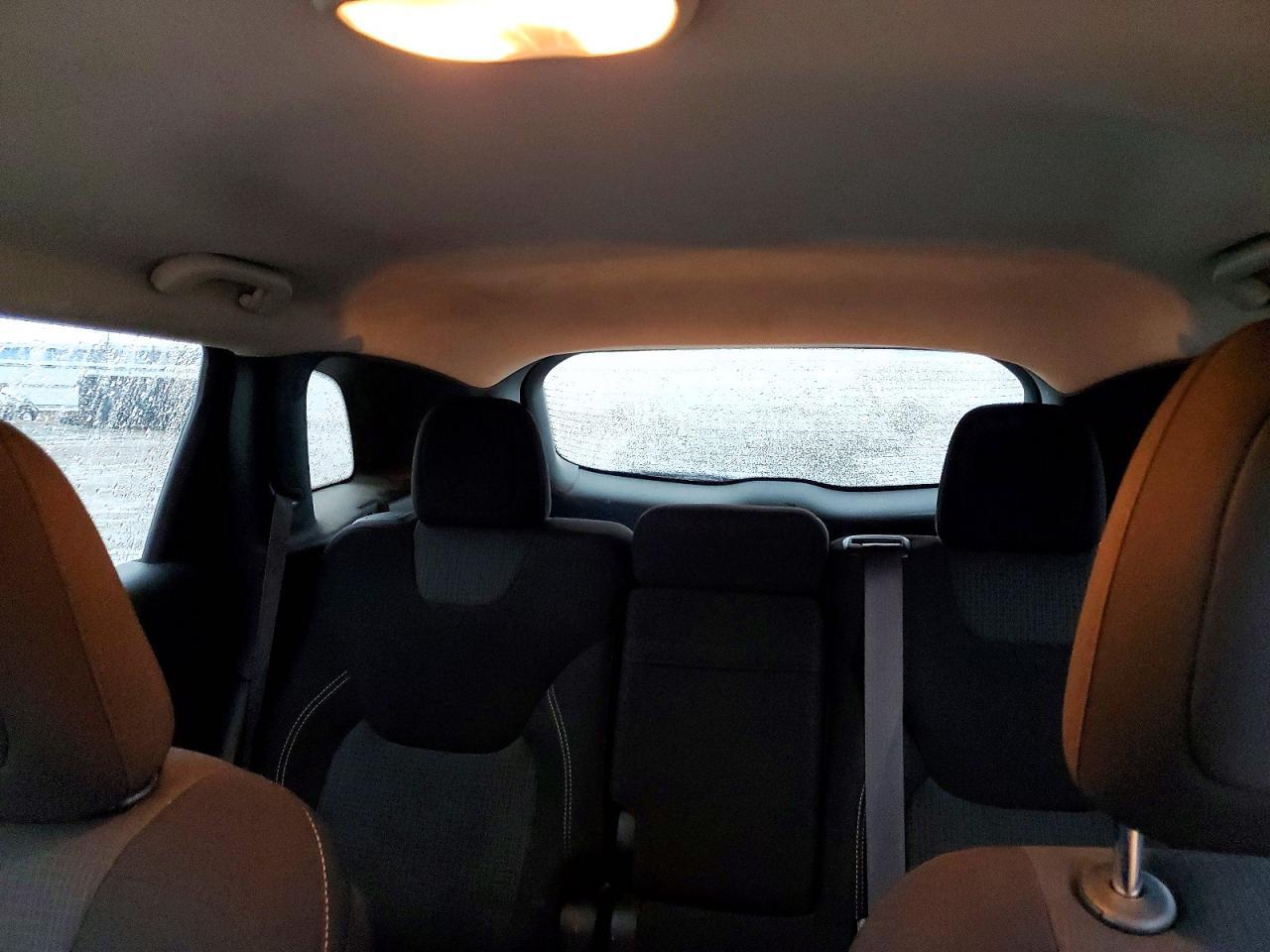 2016 Jeep Cherokee Latitude - zdjęcie 10