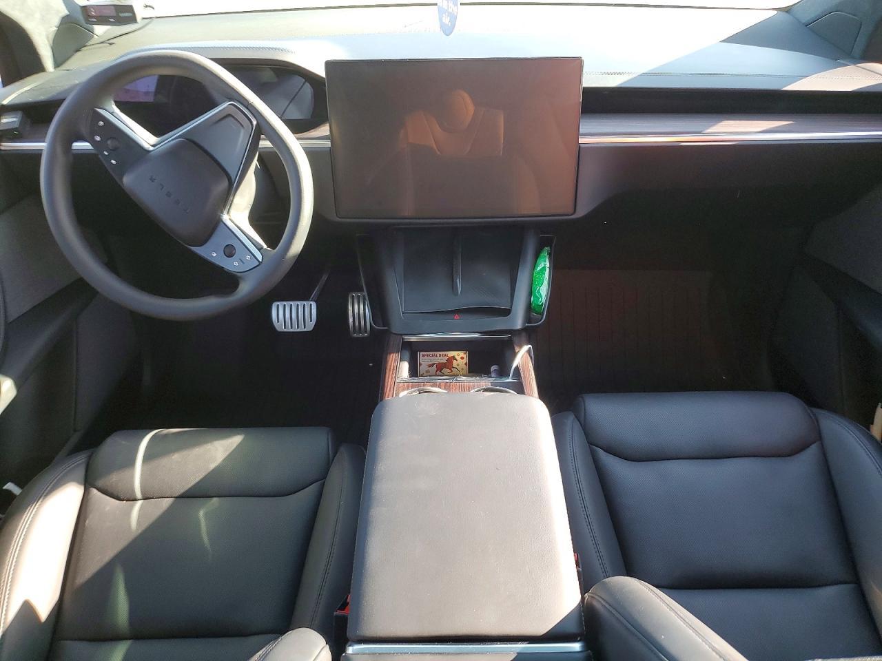 2024 Tesla Model X - zdjęcie 8