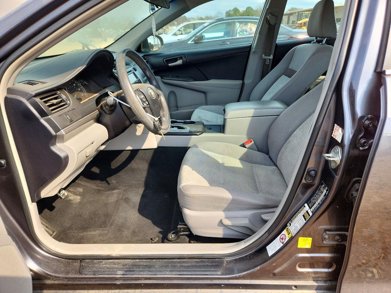 2013 Toyota Camry Le - zdjęcie 7