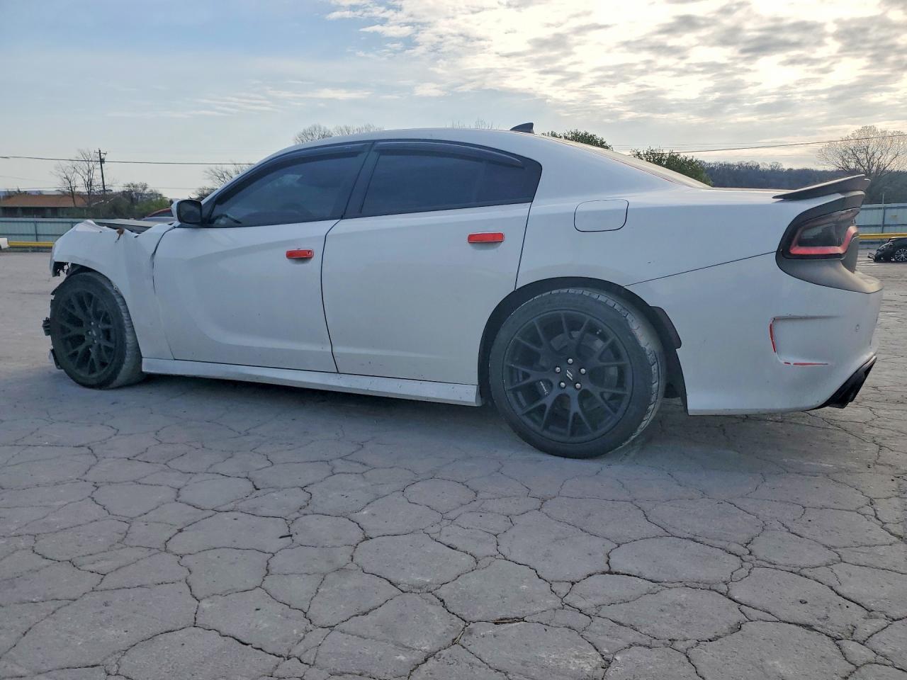 2019 Dodge Charger Scat Pack - zdjęcie 2