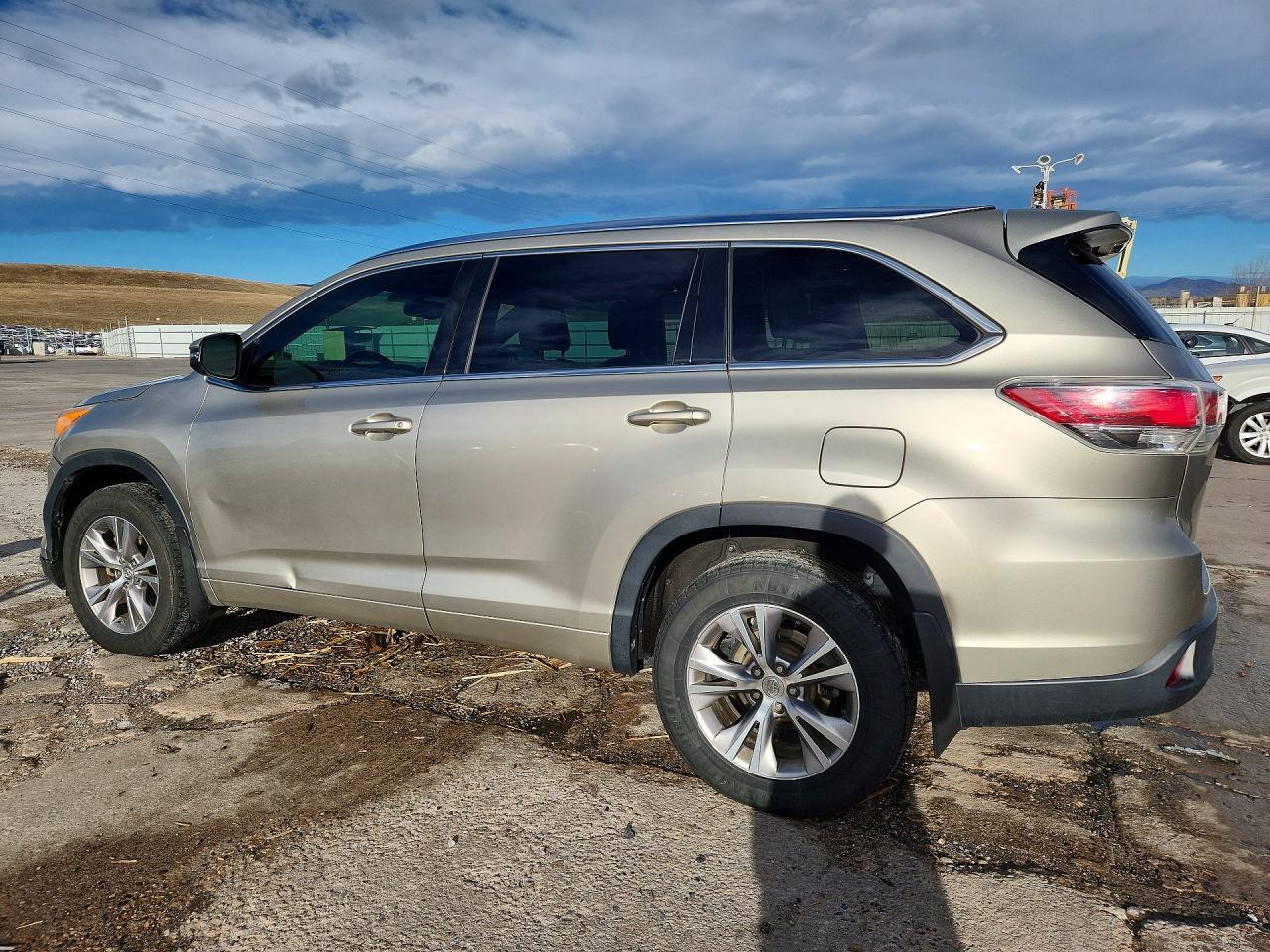 2015 Toyota Highlander Xle - zdjęcie 2