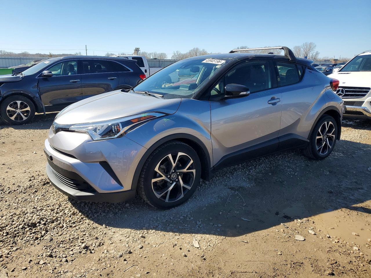 2019 Toyota C-Hr Xle - zdjęcie główne