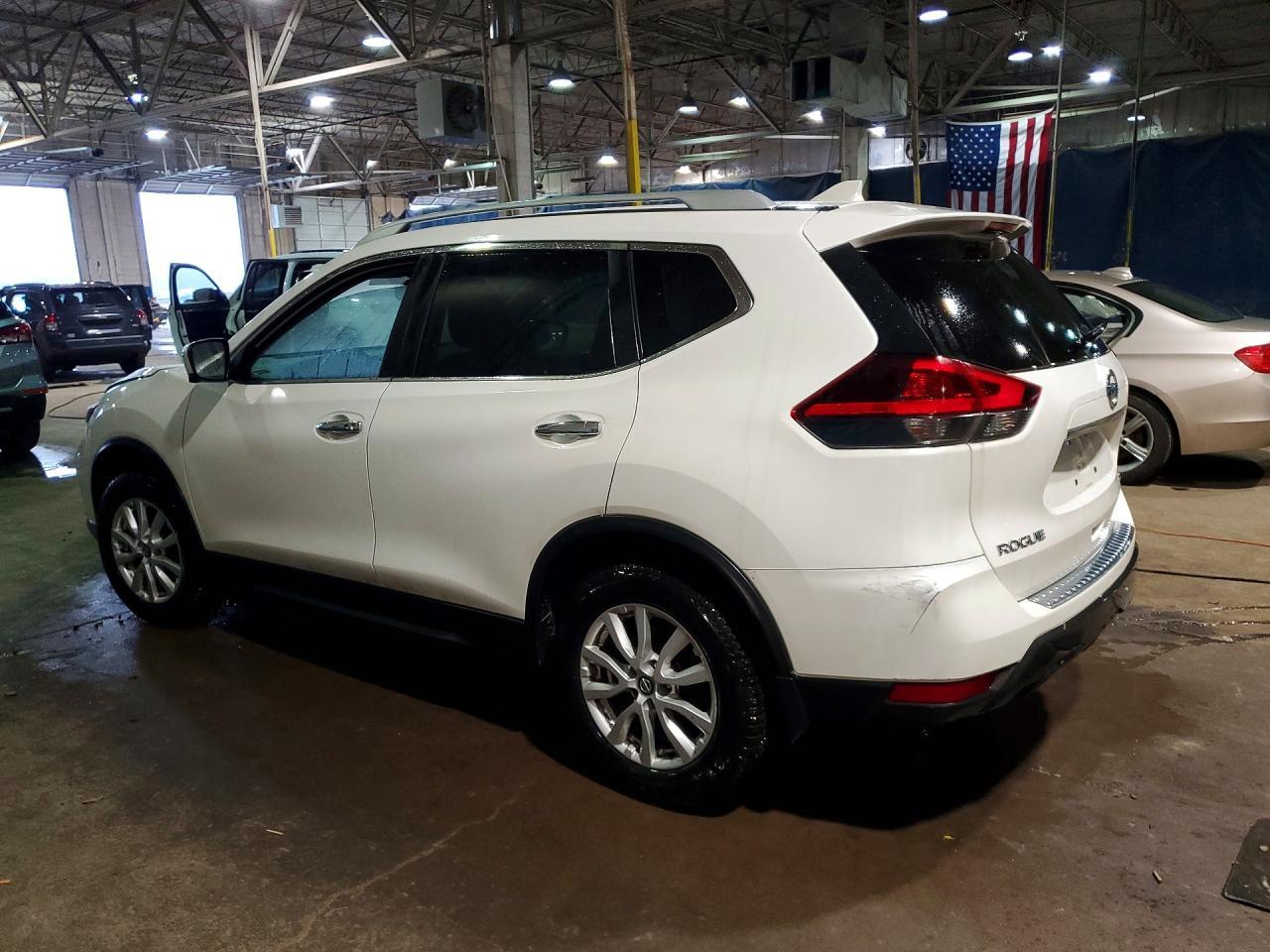 2018 Nissan Rogue Sv - zdjęcie 2