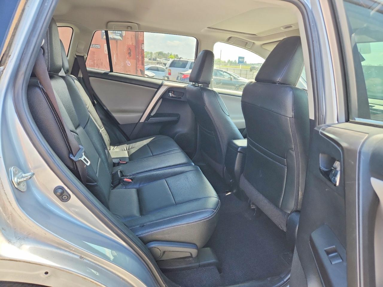 2018 Toyota Rav4 Xle - zdjęcie 11