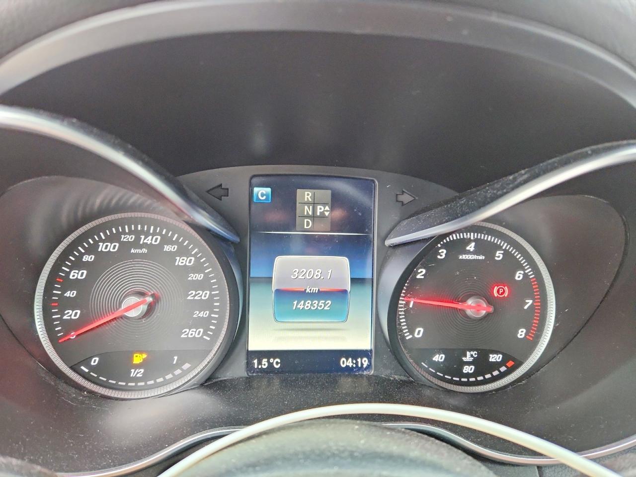 2017 Mercedes Benz C 300 4Matic - zdjęcie 9